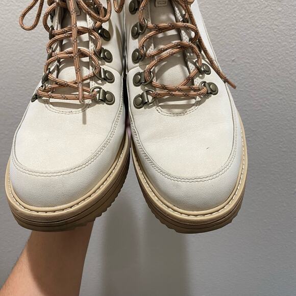 Teva Midform Lace up Boot in White Swan sz US 11 - Picture 2 of 11